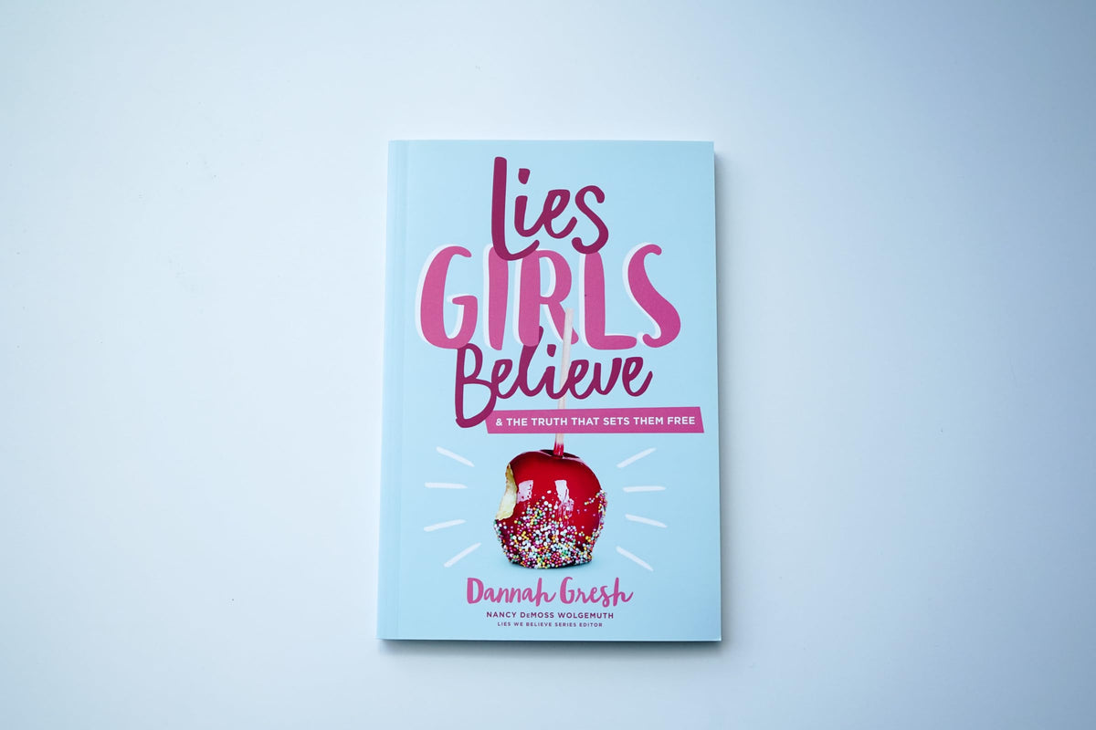 Lies Girls Believe: And the Truth that Sets Them Free (Lies We Believe)- paperback