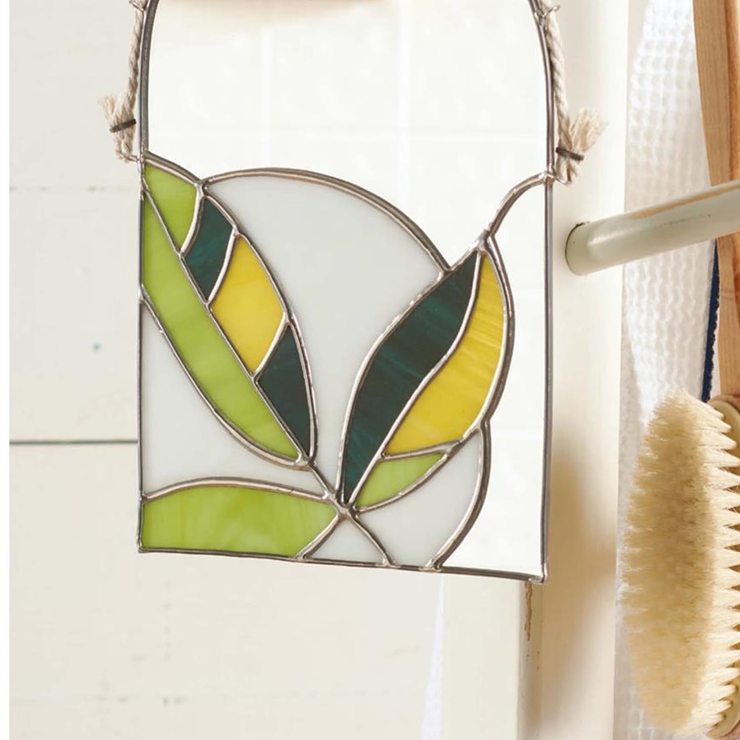 Leisure Arts Stained Glass for Beginniers Crafting Book